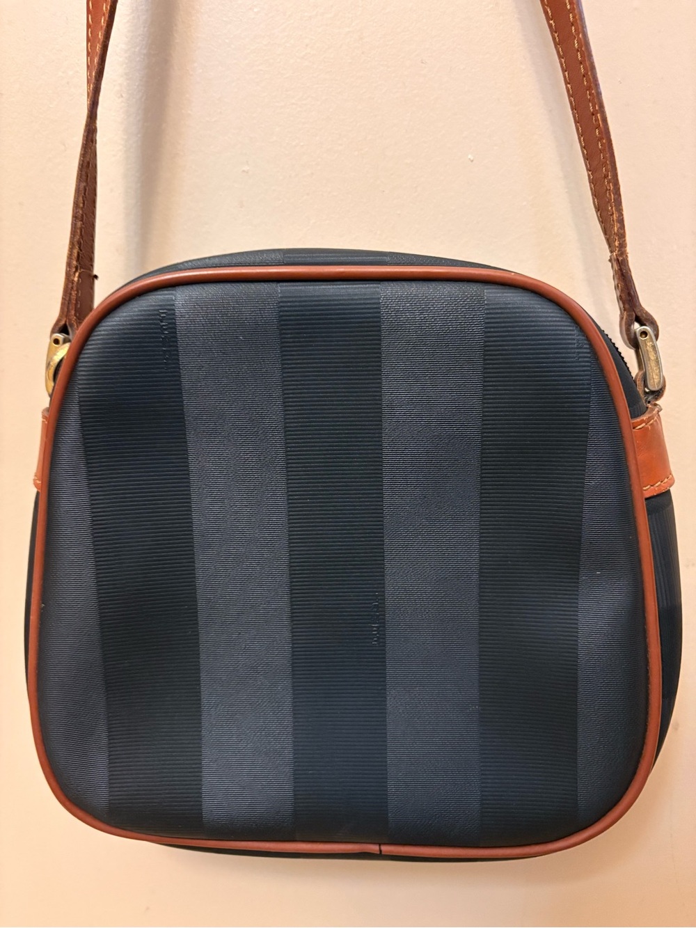Vintage Fendi Crossbody - Picture 3 of 5